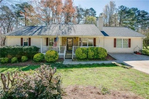 1361 Jimmy Dodd Rd, Buford, GA 30518