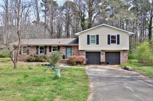 758 Creek View Dr, Lawrenceville, GA 30044