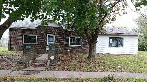 109/ 111 Bremer, Danville, IL 61832