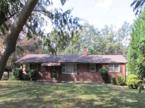 9 Green St, Mauldin, SC 29662