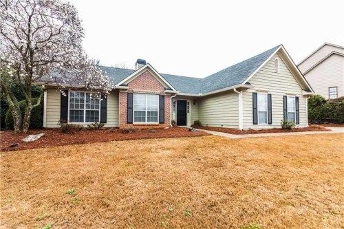 215 Lisbet Ct, Alpharetta, GA 30022