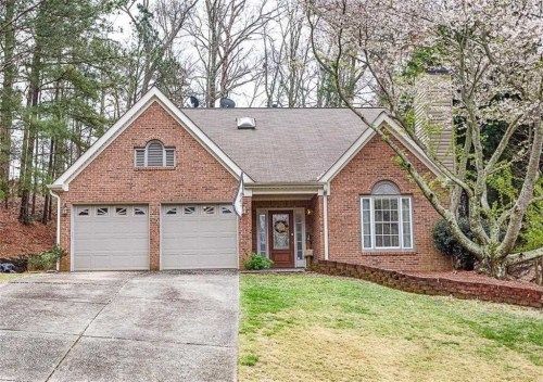 3265 Summer View Dr, Alpharetta, GA 30022