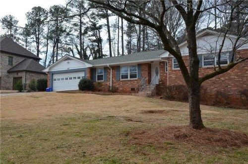 1992 Hollidon Rd, Decatur, GA 30033