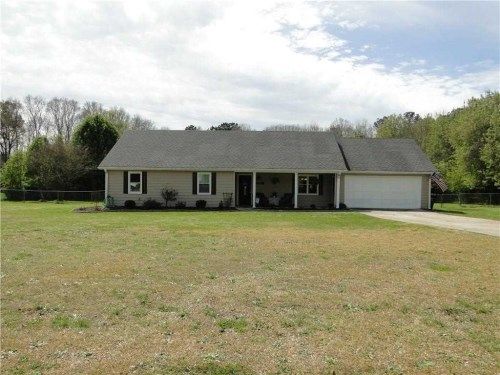 2592 Bermuda Dr, Loganville, GA 30052