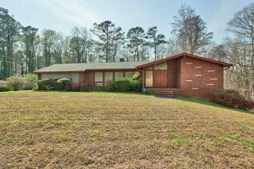 5442 Kemmie Ln SW, Mableton, GA 30126