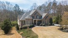 390 Creek Point Alpharetta, GA 30004