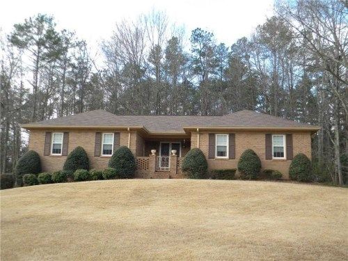 9021 Par Dr, Douglasville, GA 30134