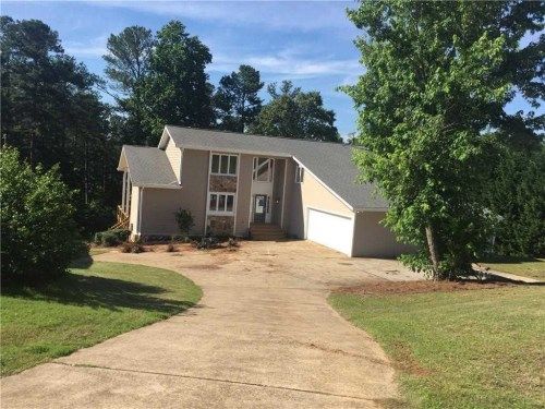 5985 Blackberry Ln, Buford, GA 30518