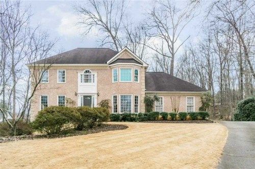 2400 Woodbridge Dr, Marietta, GA 30066