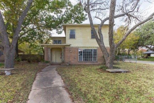 1209 N Park St, Brenham, TX 77833