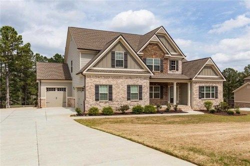 1381 Silver Thorne Ct, Loganville, GA 30052