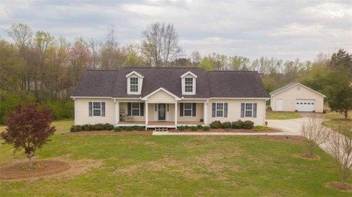 148 Freeland Farm Dr, Dawsonville, GA 30534