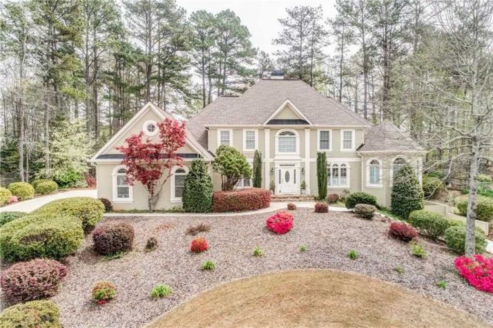 13775 Belleterre Dr, Alpharetta, GA 30004