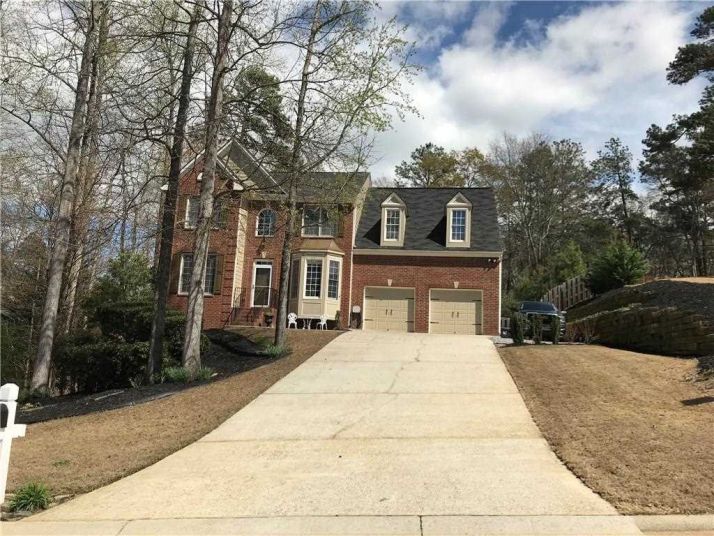 9345 Eagles Landing Dr, Gainesville, GA 30506