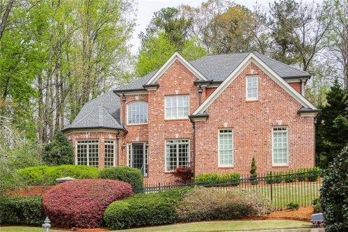 700 Lake Summit Dr, Atlanta, GA 30342