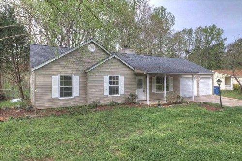 5893 Homestead Circle, Rex, GA 30273