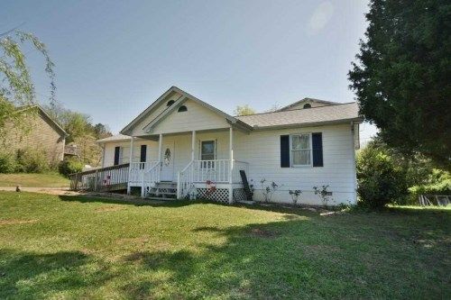 16 Adams Way NW, Adairsville, GA 30103