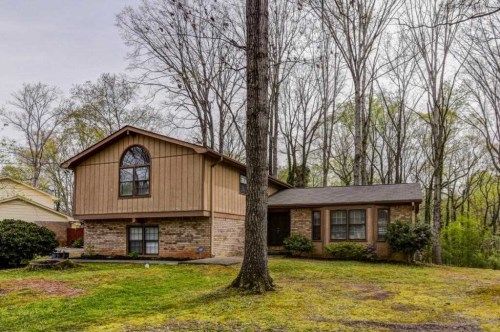 470 Hickory Hills Trl, Stone Mountain, GA 30083