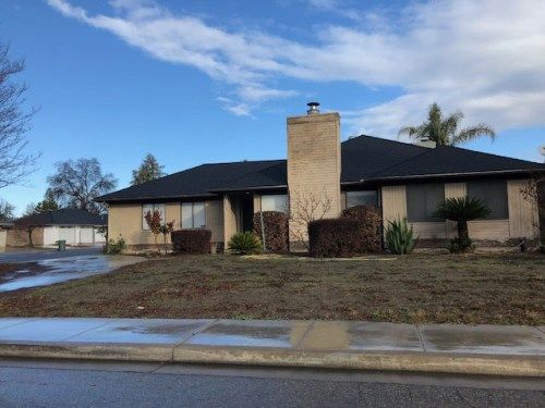 2402 E Vassar, Visalia, CA 93292