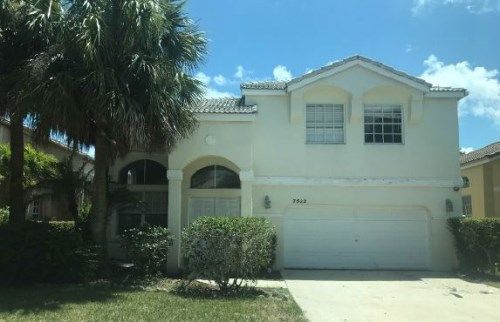 7522 Sally Lyn Ln, Lake Worth, FL 33467