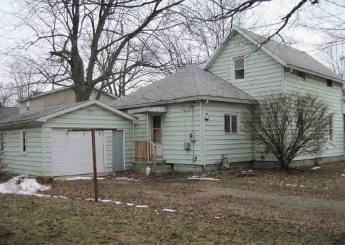 158 S Nappanee St, Nappanee, IN 46550