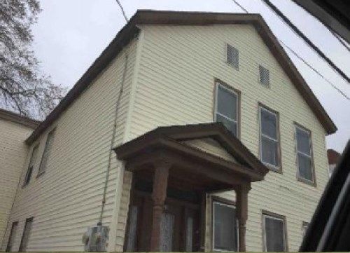 39 White St, Cohoes, NY 12047