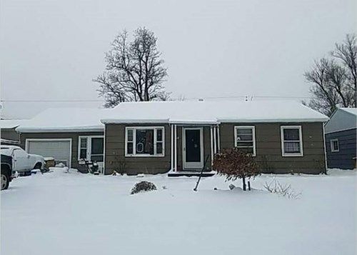 14 Lee St, Depew, NY 14043