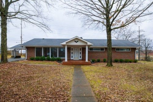 64 Seminole Trl, Clarksville, TN 37042