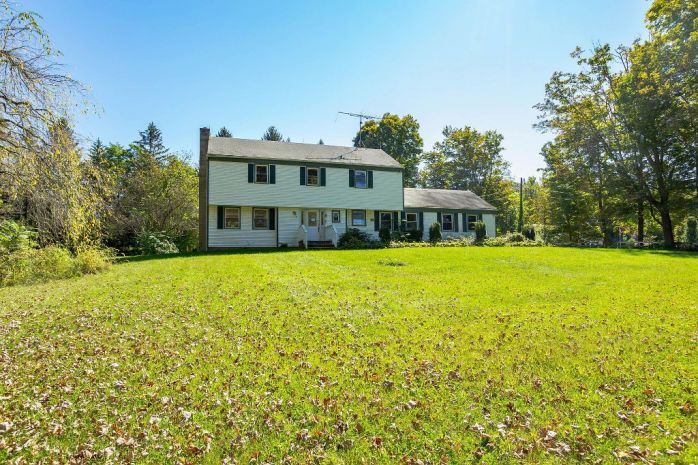 1100 Route 216, Poughquag, NY 12570