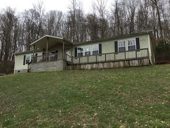 631 Laurel Road, Clinton, TN 37716