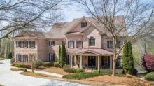 1335 Rolling Links Dr Alpharetta, GA 30004