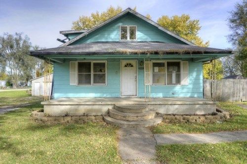 809 Vermont St, Elwood, KS 66024