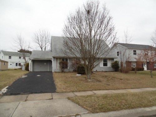 7 Mariner Ln, Willingboro, NJ 08046