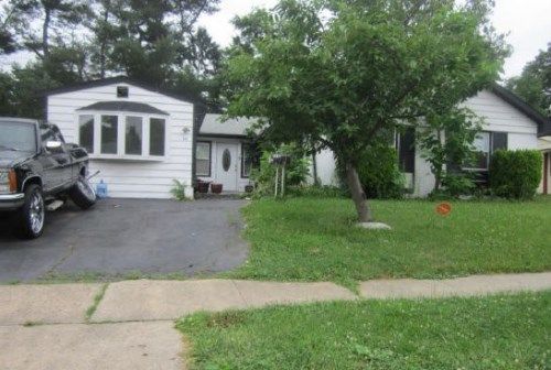 56 Barrington Ln, Willingboro, NJ 08046