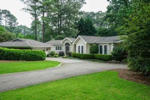 3611 Clubland Dr, Marietta, GA 30068