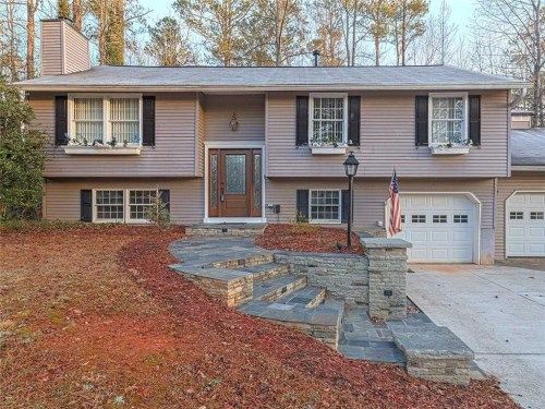 3371 Valley View Dr, Marietta, GA 30068