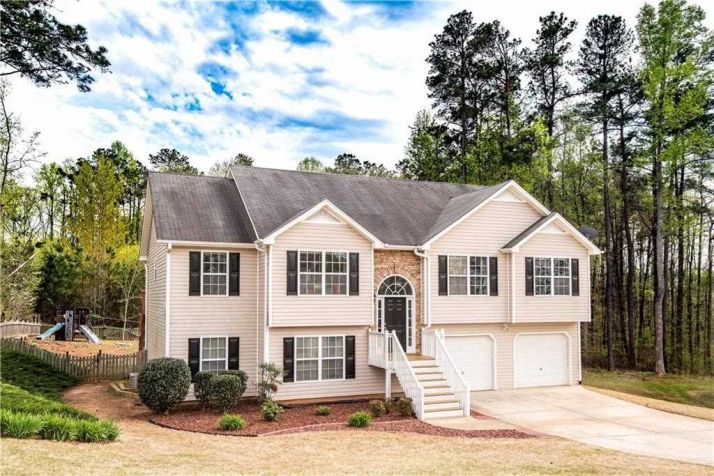 39 Brookview Ln, Dallas, GA 30132