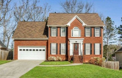 627 Thornapple Trl, Lawrenceville, GA 30046