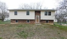 827 Bell Dr Farmington, MO 63640