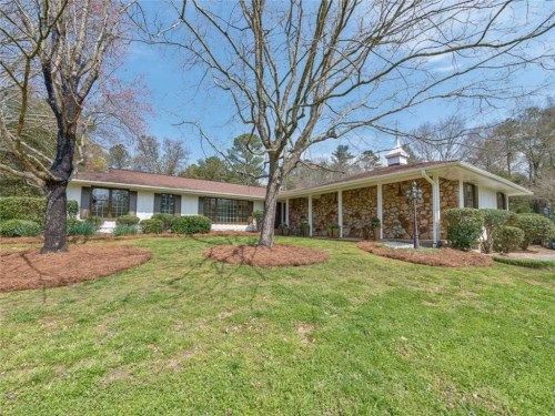 610 Riverside Rd, Roswell, GA 30075