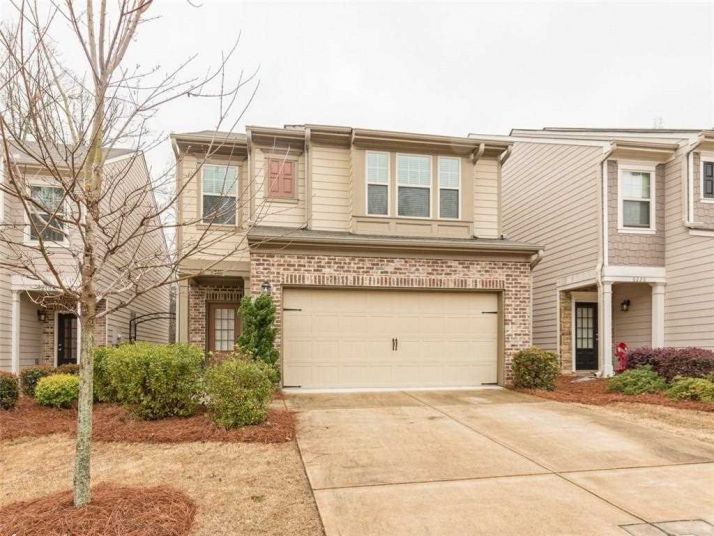 6230 Crested Moss Dr, Alpharetta, GA 30004