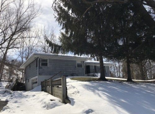 390 E Seneca Tpke, Syracuse, NY 13205