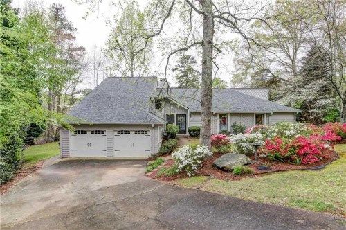 2100 Stone Hollow Ct, Marietta, GA 30062