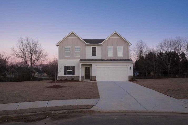 17 Smarty Jones Ct, Cartersville, GA 30120