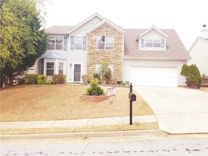 1184 Sydney Pond Circle, Lawrenceville, GA 30044