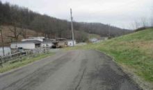 127 Suzanne Ave Bluefield, VA 24605