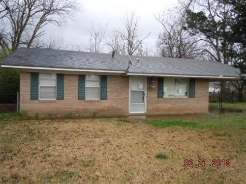 104 WILLIS ST, Rayville, LA 71269