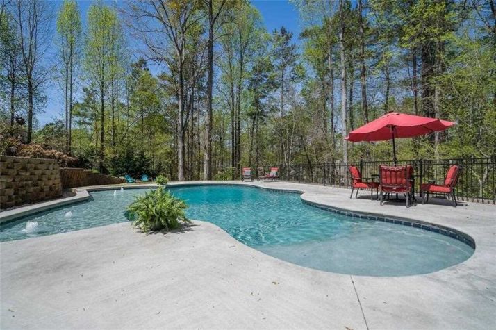 5055 Walnut Creek Trl, Alpharetta, GA 30005