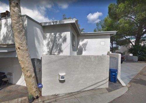 8383 Grand View Dr, Los Angeles, CA 90046
