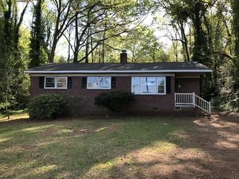 4206 Woodridge Dr., Columbia, SC 29203